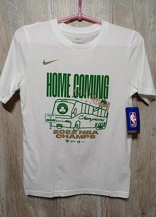 Нова жіноча футболка nike оригінал.