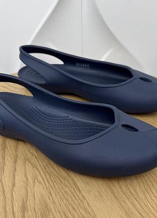 Оригінальні балетки crocs w9