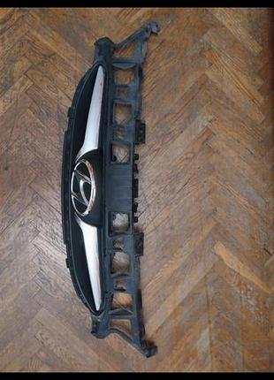 Решетка радиатора hyundai accent solaris