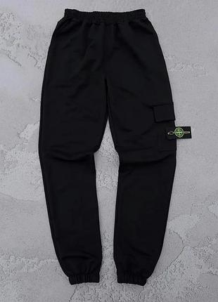 Штаны stone island чёрные с патчем, спортивные штаны стон айленд на каждый день, джоггеры стон айленд с карманом для мужчин l