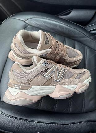 Стильні жіночі кросівки new balance 9060 brown
