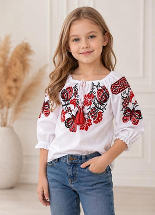 Вишиванка для дівчинки метелик біла 104