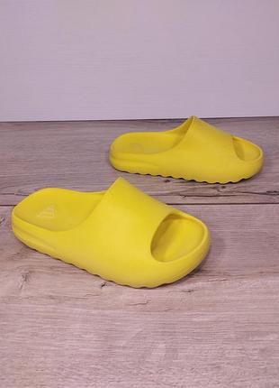Шлепкі adidas 30-31р