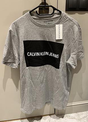 Футболка calvin klein
