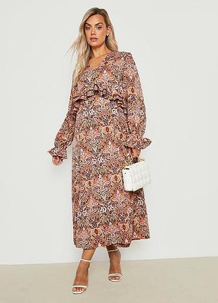 🥰 довга сукня в абстрактний принт boohoo 20 батал