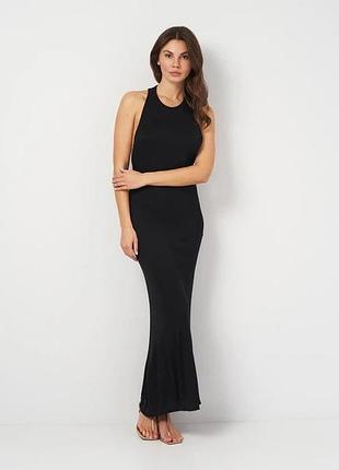 Классное черное длинное трикотажное платье с открытой спиной из вискозы zara
💫💫💫💫💫💫💫💫💫💫💫💫💫