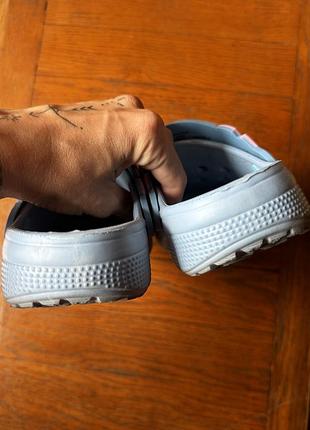 Crocs stitch 3