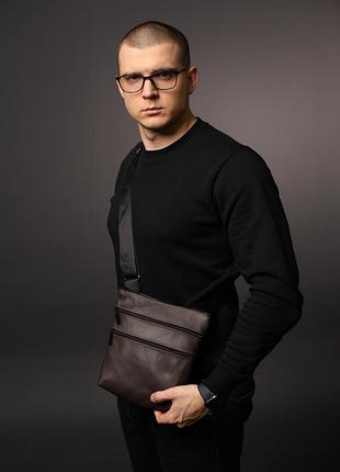 Сумка чоловіча месенджер з натуральної шкіри коричнева