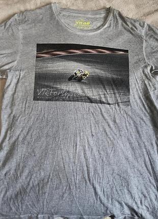 Футболка фирмы vr46