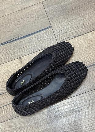 Коричневі балетки zara 37 розмір
