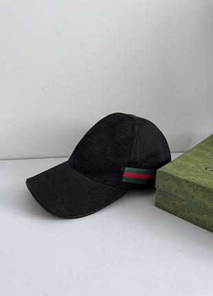 Чоловіча кепка gucci