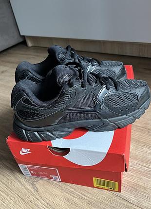 Нові кросівки nike 36 р. оригінал!