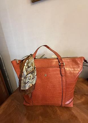 Laura ashley сумка рудого кольору