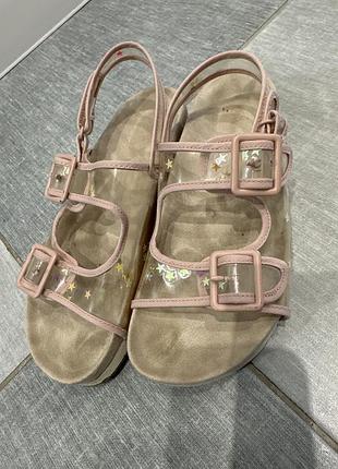 Босоніжки zara