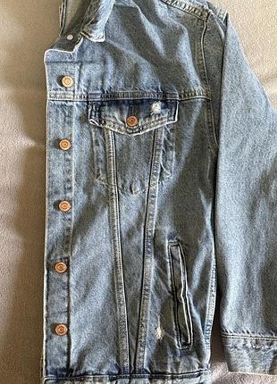 Джинсова куртка bershka