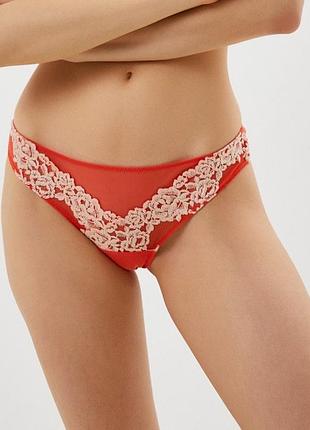 Кружевные трусики стрингами intimissimi