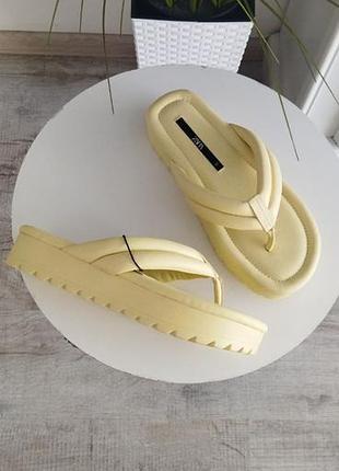 Жіночі в'єтнамки zara жовті, розмір 40, довжина устілки 25,5 см, еко-шкіра