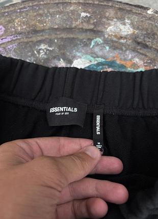 Шорти essentials 3