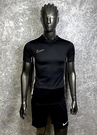 Nike dri-fit спортивный костюм s размер черный
