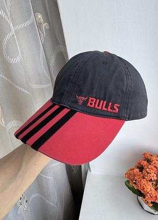 Вінтажна кепка бейсболка adidas chicago bulls nba кепка adidas