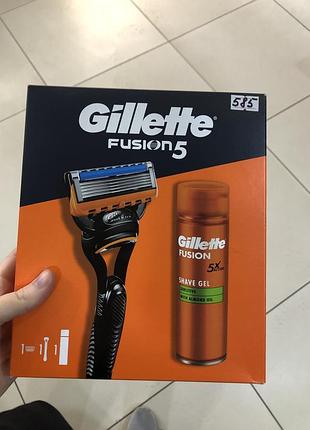 Gillette набір