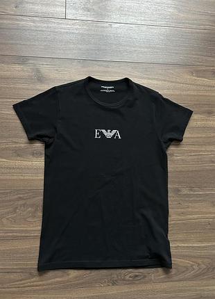 Жіноча футболка emporio armani