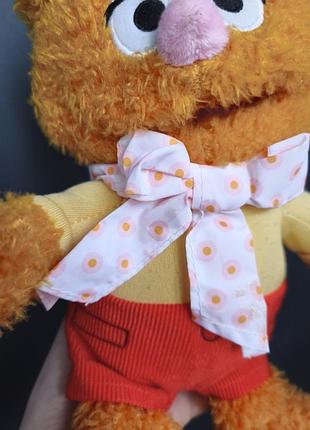 Коллекционный мишка фози карта шоу disney оригинал картепы fozzie 4