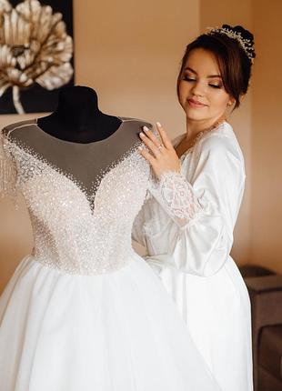 Весіллня сукня «ivory” нова колекція, розмір 42 xs-s, стан після хімчистки, ціна договірна, якщо цікаво пишіть