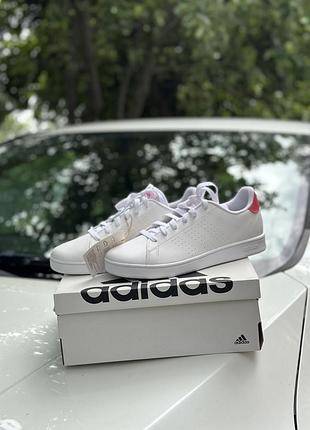 Нові кросівки adidas