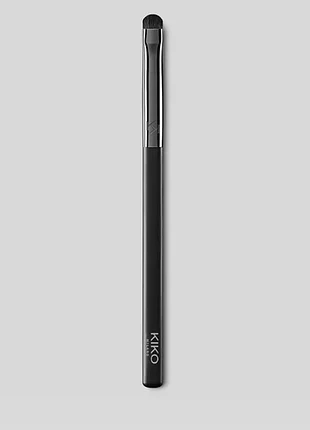 Кисть для макияжа глаз kiko milano eyes 54 smoky shader brush - для идеального смоки-айз (000101-12)