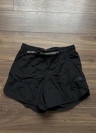 Жіночі трекінгові шорти the north face