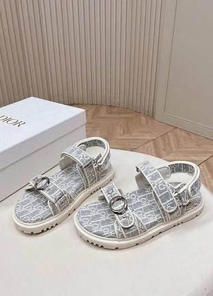 Босоніжки dior 12-14 робочих днів