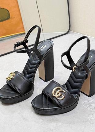 Босоніжки gucci  12-14 робочих днів