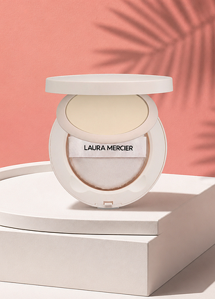 Laura mercier 
ultra-blur talc-free waterproof translucent pressed setting powder