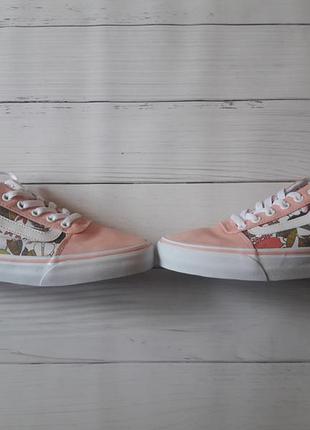 Стильні жіночі кеди vans