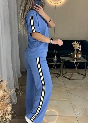 Женские костюмы 2 цвета