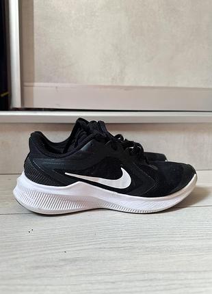Кросівки nike