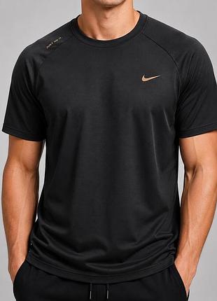 Чоловіча футболка nike чорна спортивна літня,сітка