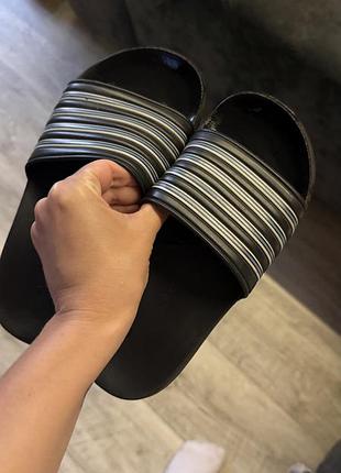 Шлепанці на хлопчика 35-36