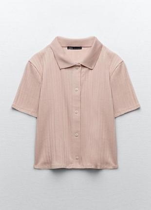 Ніжно-рожеве поло футболка від бренду zara в розмірі l