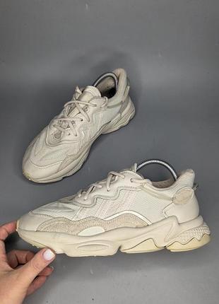 Кроссовки adidas ozweego