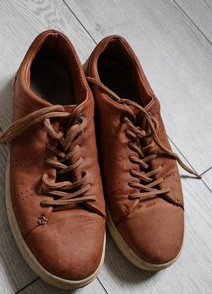 Чоловічі кросівки ,кеди, levi's, 42 розмір, шкіра