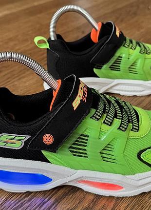 Skechers s lights prismatrons кросівки з підсвіткою р.35(22,5 см)