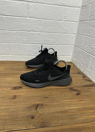 Кросівки nike revolution 41р оригінал чорні