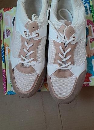 Крассовки женские