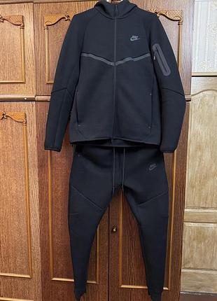 Спортивний костюм tech fleece nike