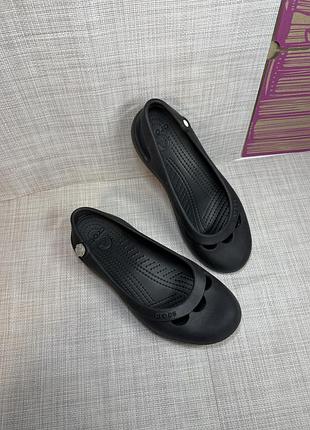 Оригинальные балетки для пляжа бассейна crocs