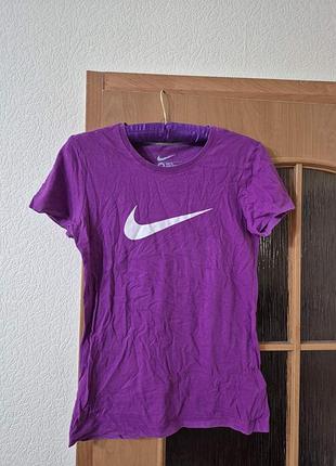 Фірмова футболка nike