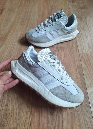 Оригинальные кроссовки adidas retropy e5 кросівки