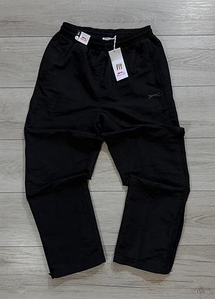 Новые черные спортивные штаны слезеджер slazenger woven tracksuit bottoms, m, оригинал